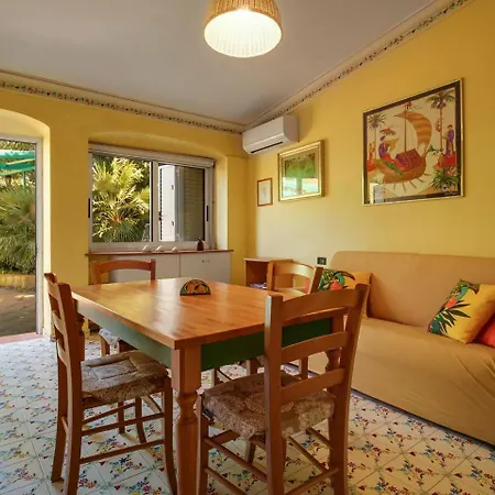 La Maison D'ileane Di Silvana By Italianhost