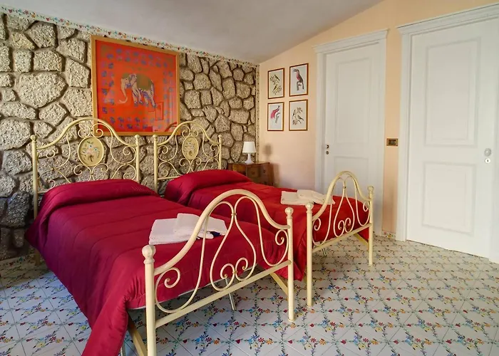 La Maison D'ileane Di Silvana By Italianhost Hébergement de vacances *